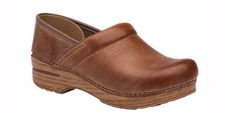 Dansko, Dansko Professional in pelle martellata miele