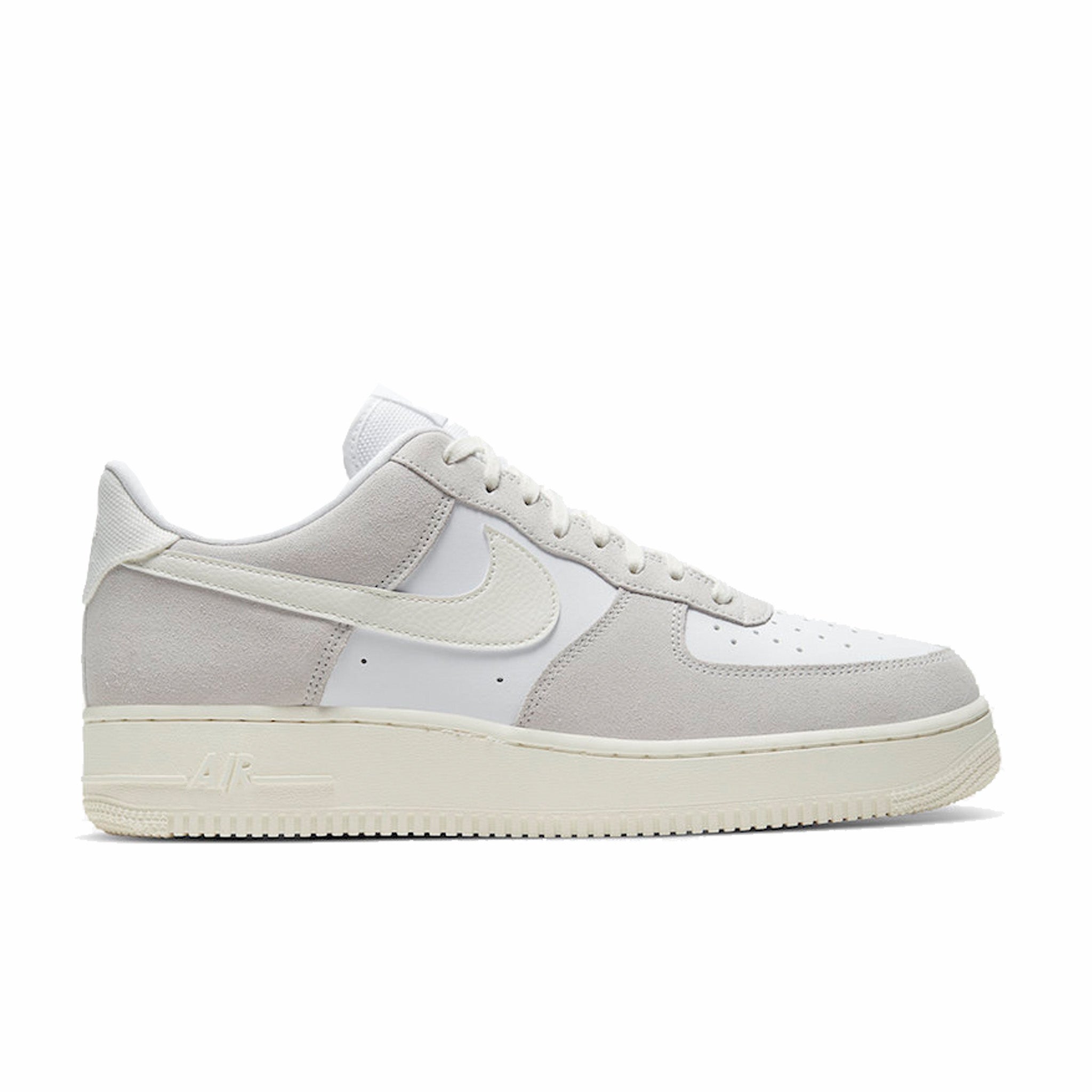 Nike, Nike Air Force 1 LV8 "Platinum Tint" (White-Sail/Platinum Tint)