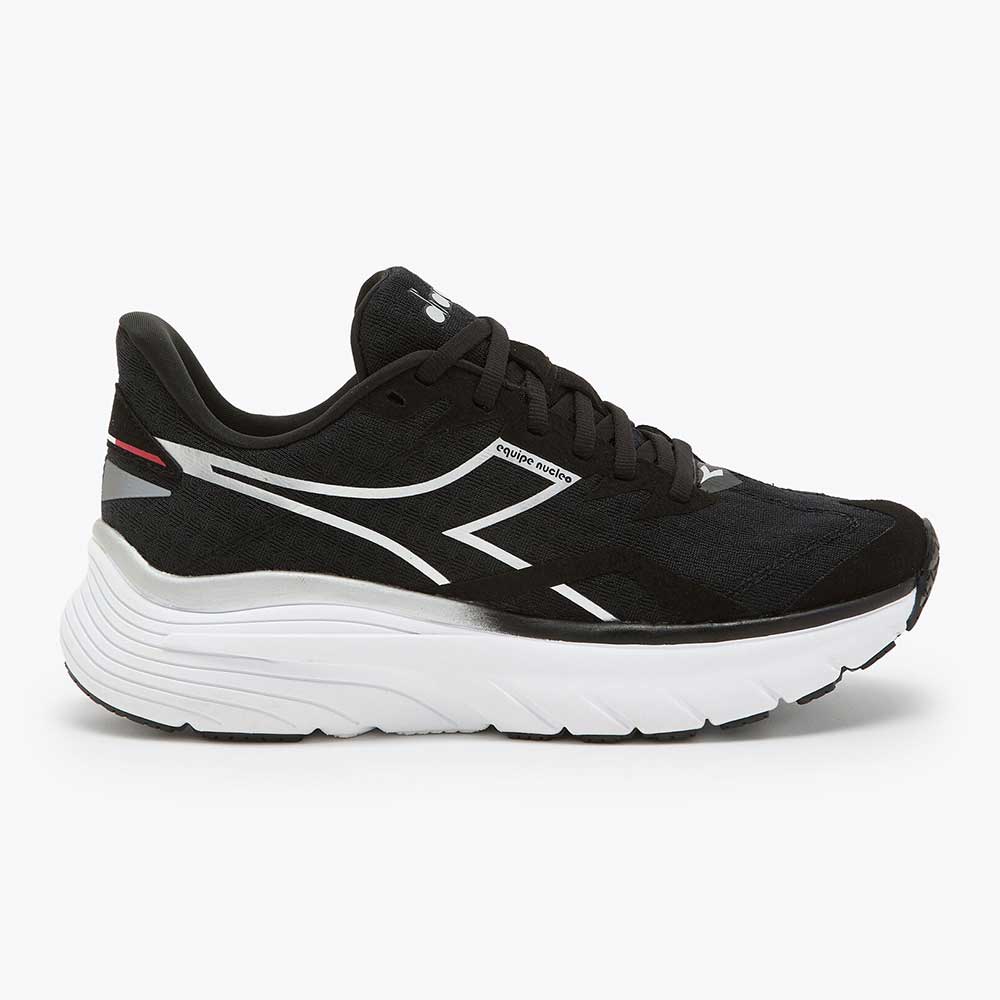 Diadora, Scarpa da corsa Nucleo da donna - Nero/Argento/Bianco - Regolare (B)