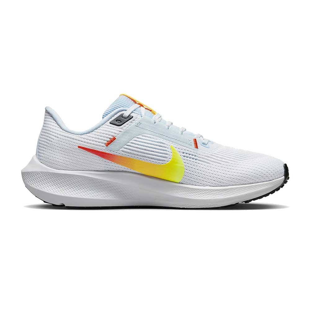 Nike, Scarpe da corsa Air Zoom Pegasus 40 Donna - Bianco/Picante Red/Tint Blue - Regolare (B)