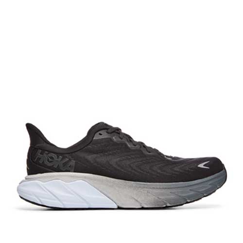 HOKA, Scarpe da corsa Arahi 6 da donna - Nero/Bianco - Ampio (D)