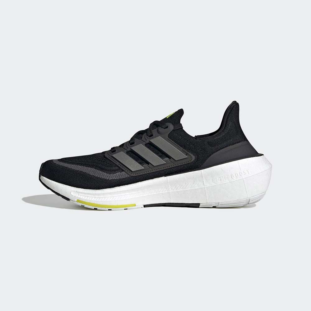 adidas, Scarpe da corsa Ultraboost Light da uomo - Nero/Grigio Six/Ftwr White- Regolare (D)